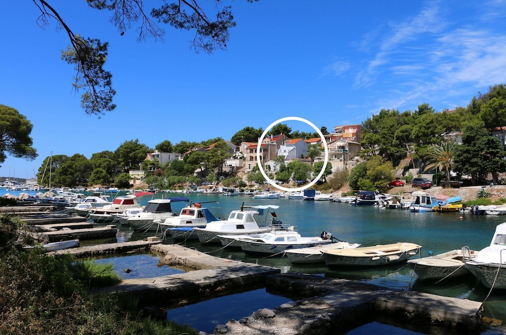 Elvi - Amazing Position & Parking - A4 Gornji view 3