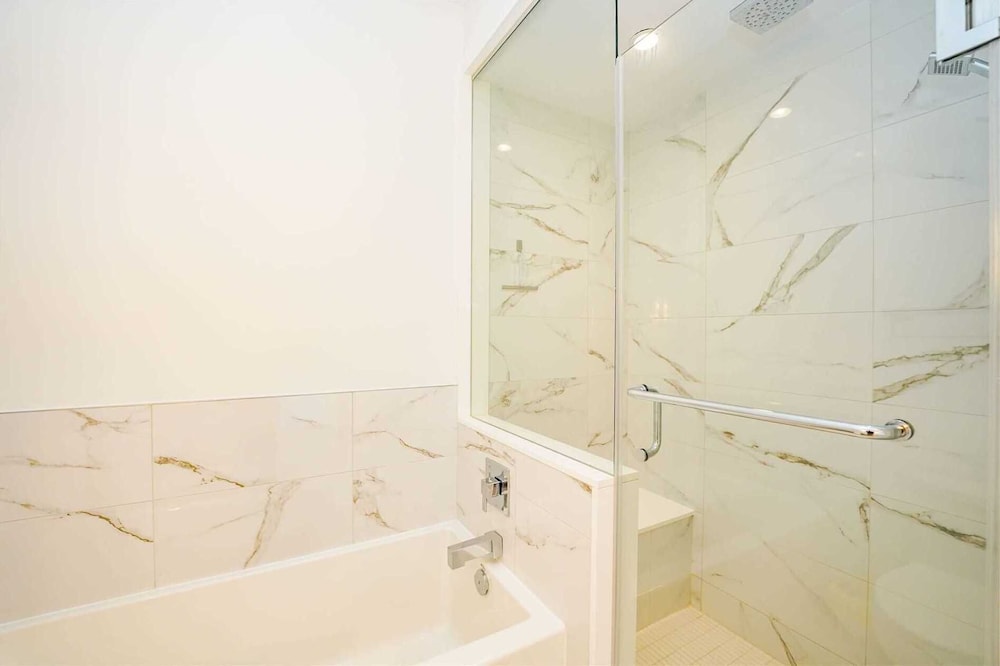 Friday Harbour Boutique Home