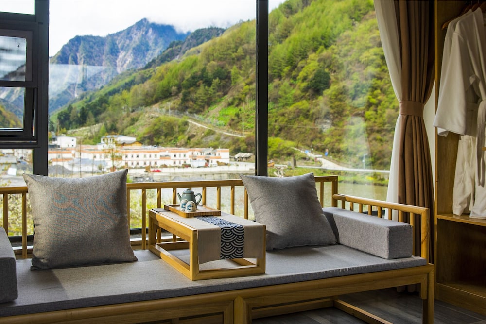 Summergarden Hotel