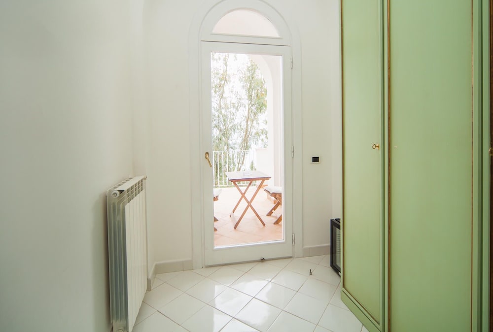Villacore Capri