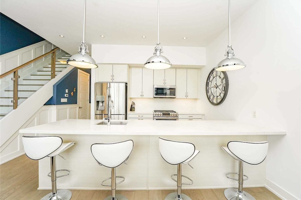Friday Harbour Boutique Home