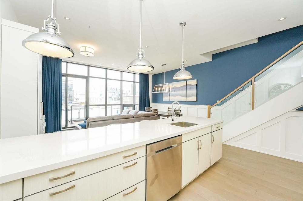 Friday Harbour Boutique Home