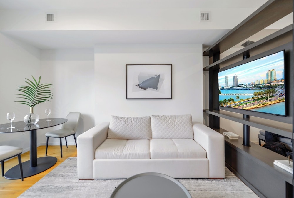 Prime Location with Amazing Ocean Views