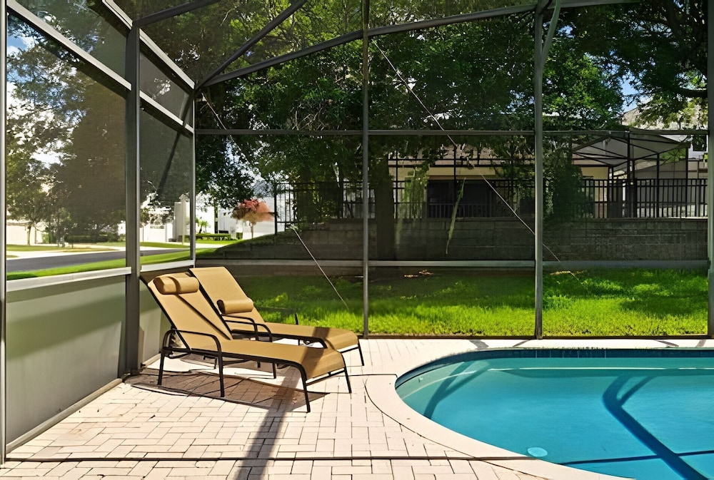 Windsor Hills 5BR 5min to Disney + Pool