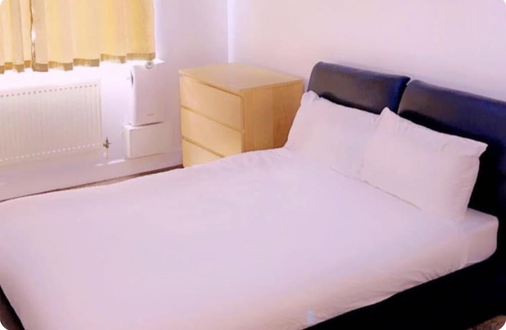 4 Guests - Petok - Parking - 35min Central London