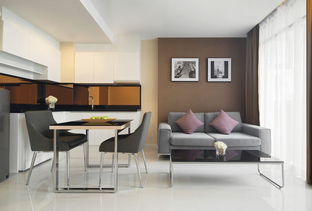 Mövenpick Residences Ekkamai Bangkok 3