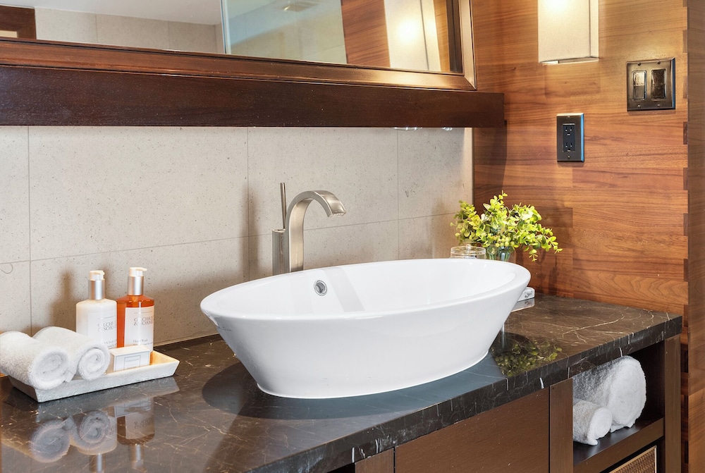 Luxury Vacation Rentals at Carillon Wellness Resort by LRMB