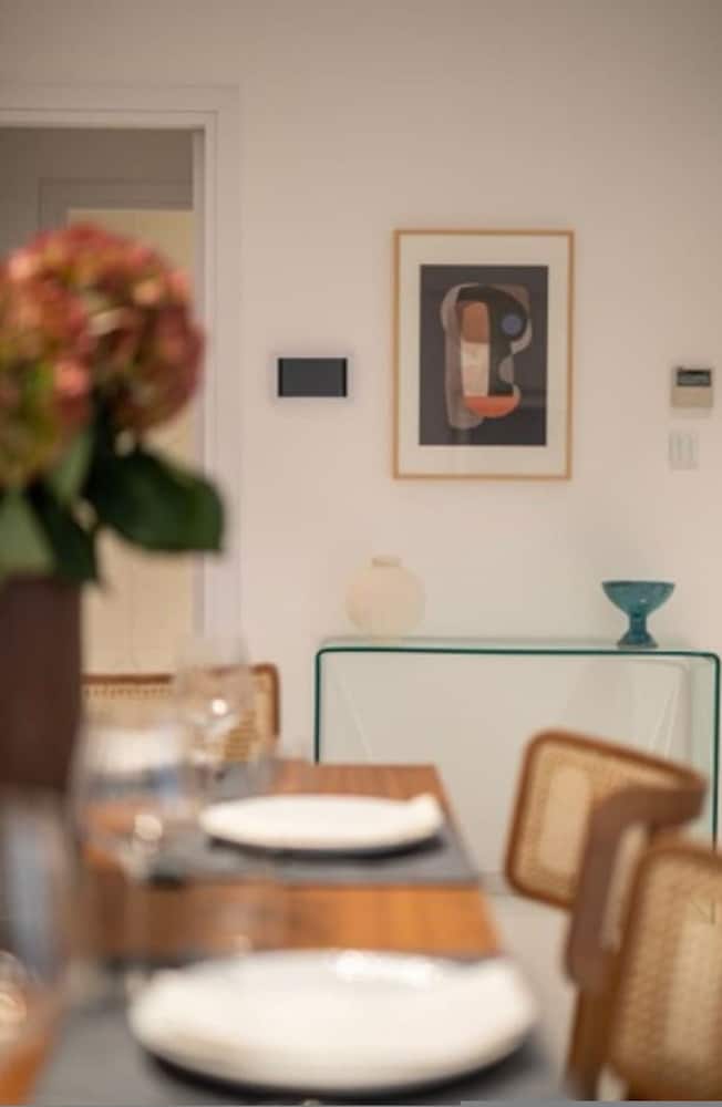 A Spectacular Suite Apartment on a new High Rise