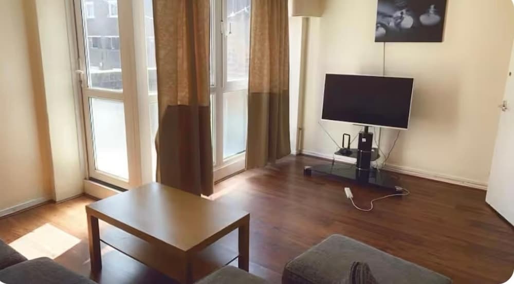 3br-sleeps5-balcony-centrallondon-ws95