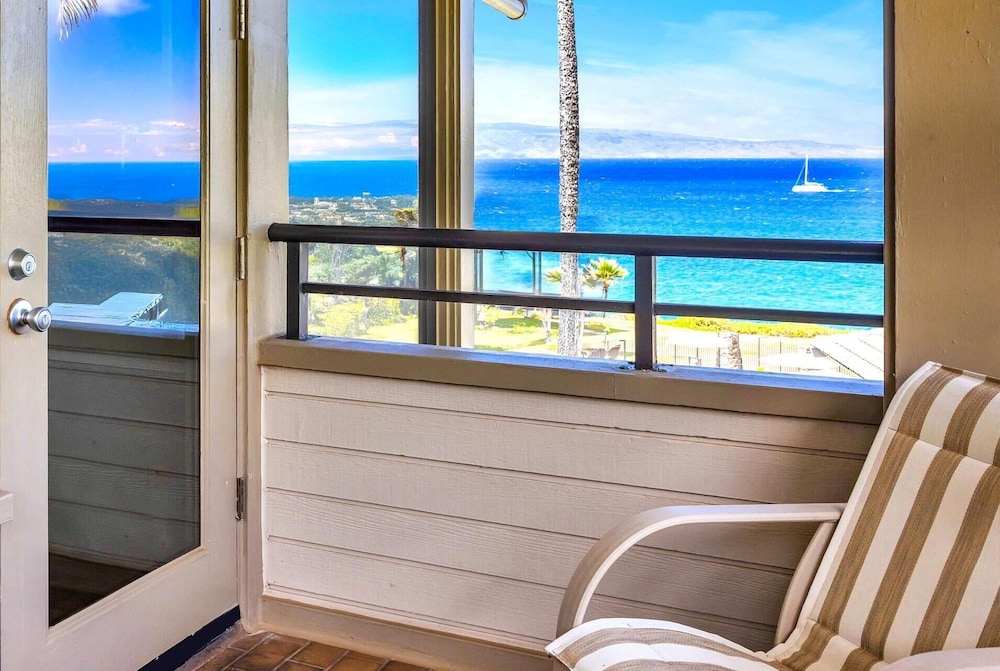 NEW KBM Resorts Free CAR Kapalua Bay Villas Ocean View 1-bedroom Condo Steps to Beach With Spacious Lanai! Kbv-24g3