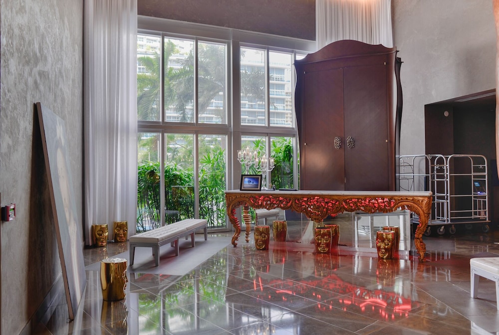 Luxury Condos with Panoramic Views