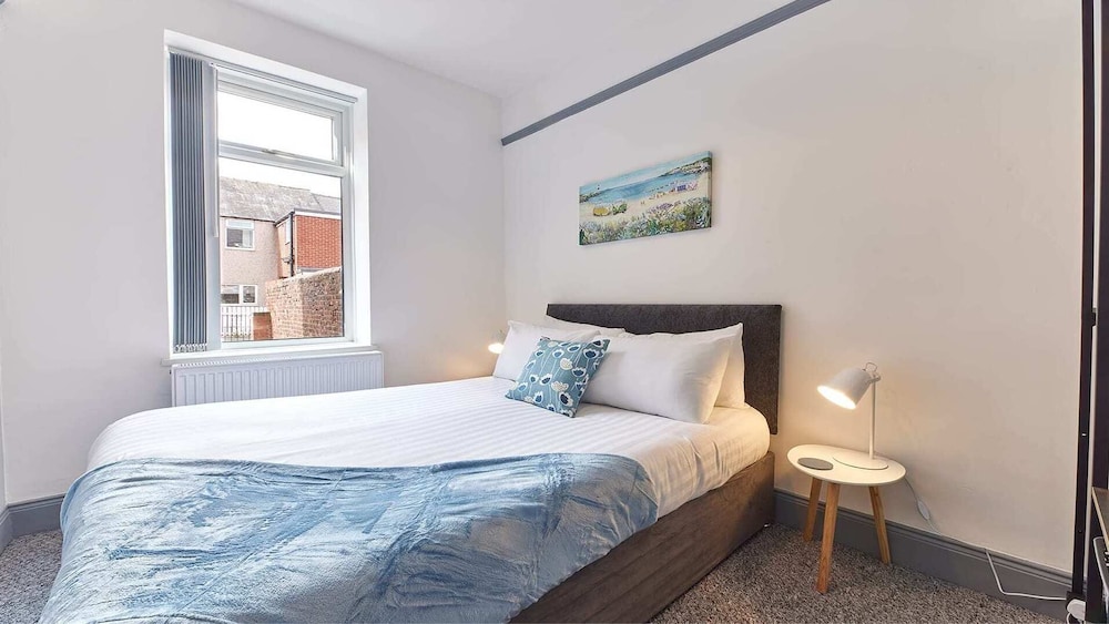 Host Stay Ralph House view 4