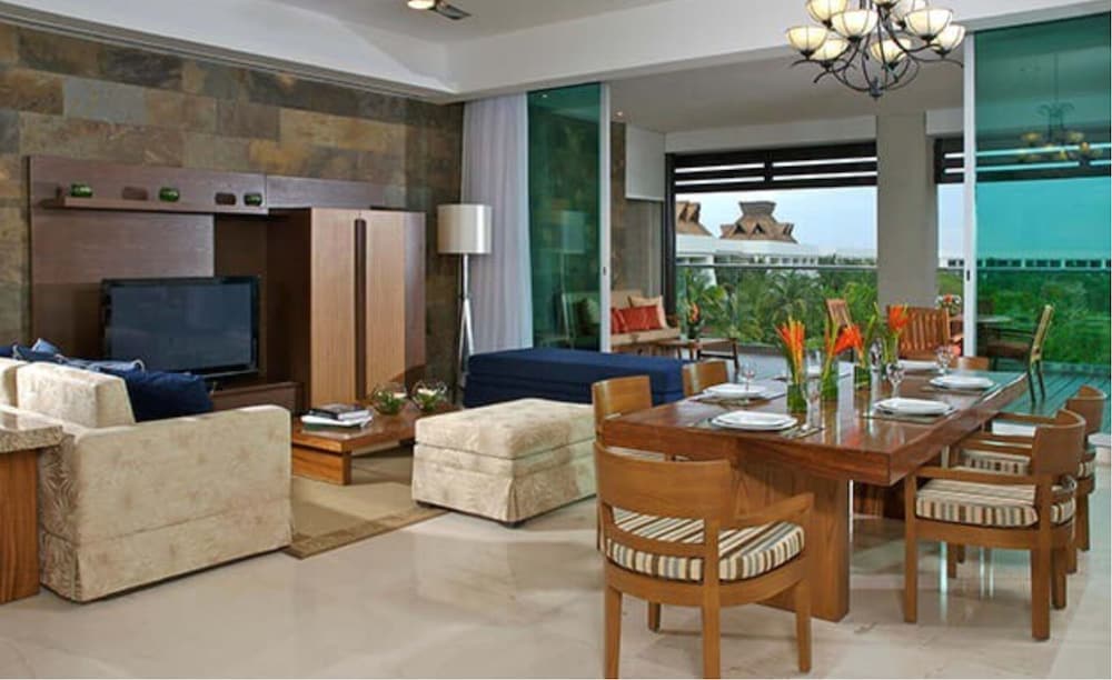 2BD Grand Luxxe Vidanta Resort RM
