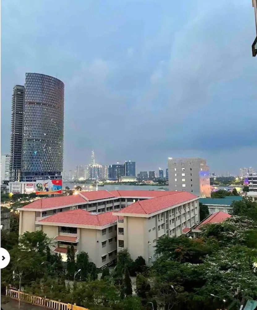 Prestige Saigon Royal - Modern Apartment