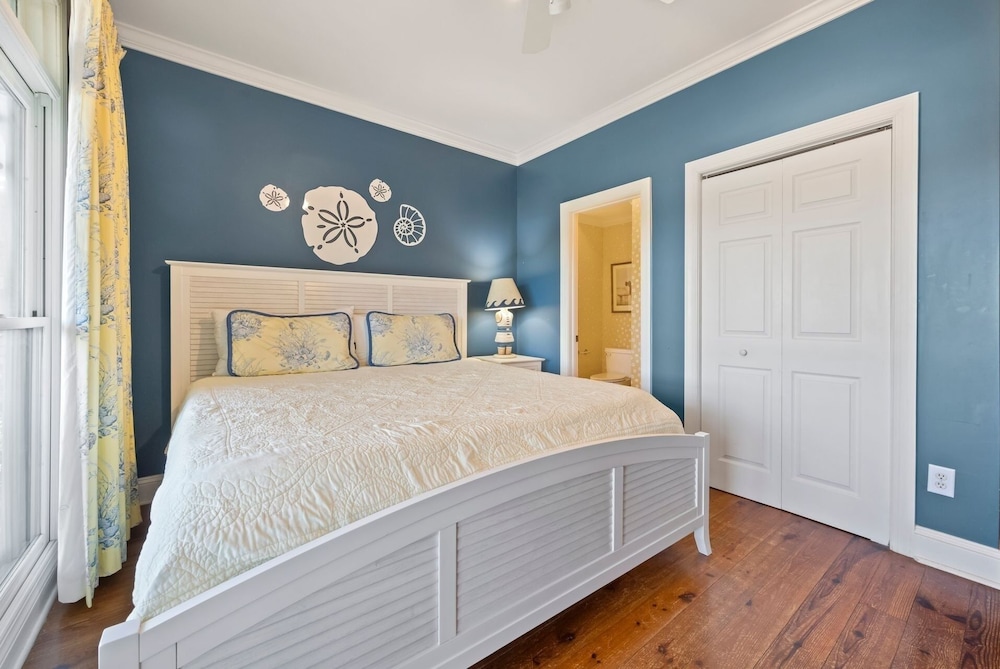 Relaxing Beach House, Featuring A Pool Table, Elevator And Grill Daniel 7 Bedroom Home by RedAwning view 5