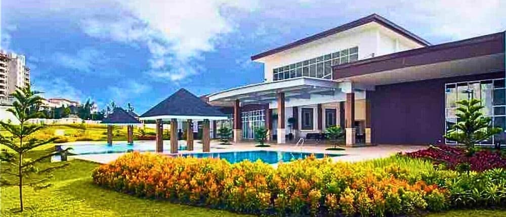 Need Place To Stay In TAGAYTAY. Book Now