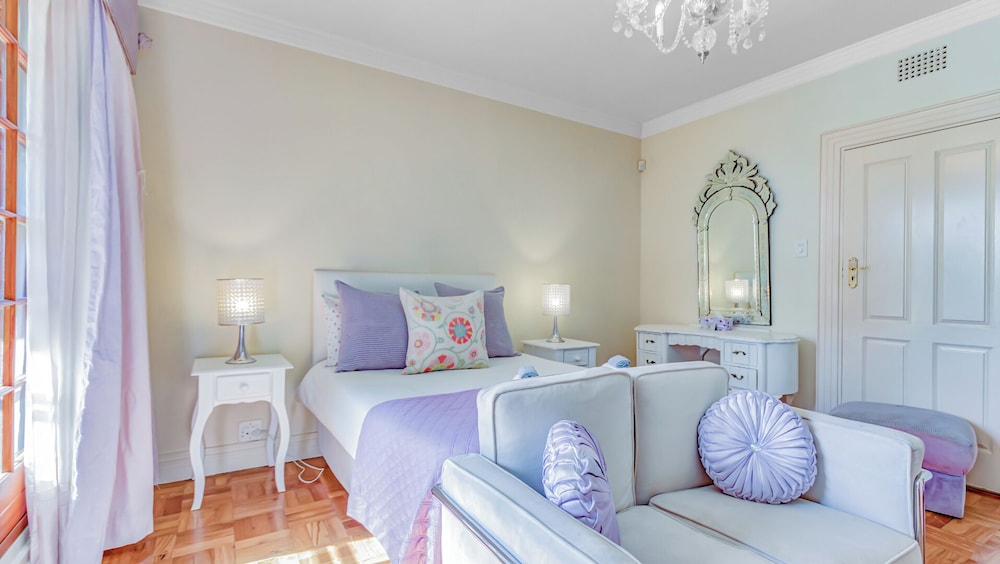 House Sunbeam GuestHouse