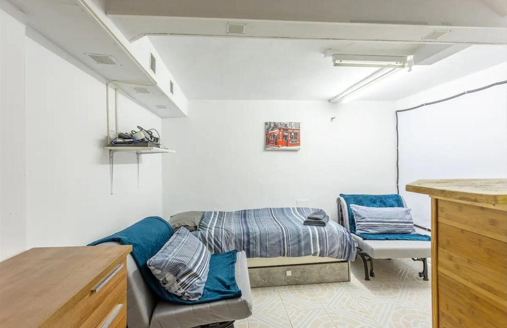 Orihuela Costa, Sleeps 6 With Roof Terrace & Pool