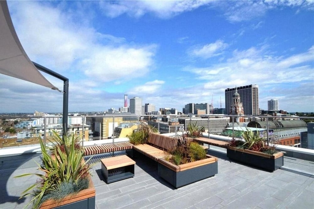 1bed Apartment on High Street, Central Croydon