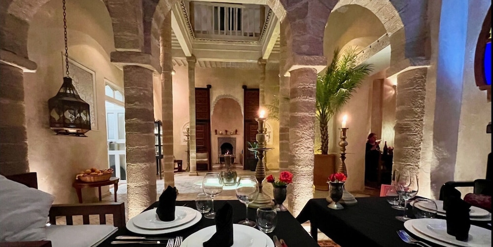 RIAD MALAÏKA