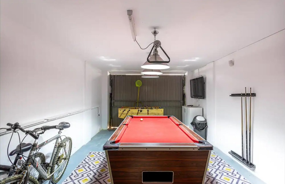 Orihuela Costa, Sleeps 6 With Roof Terrace & Pool