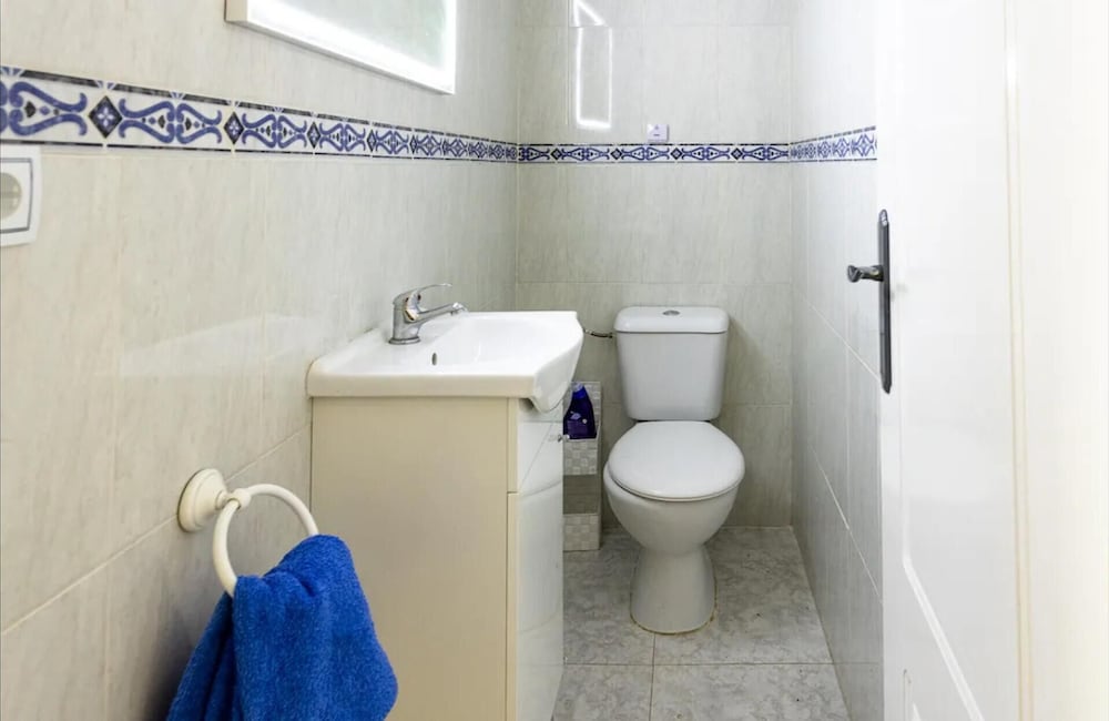 Orihuela Costa, Sleeps 6 With Roof Terrace & Pool