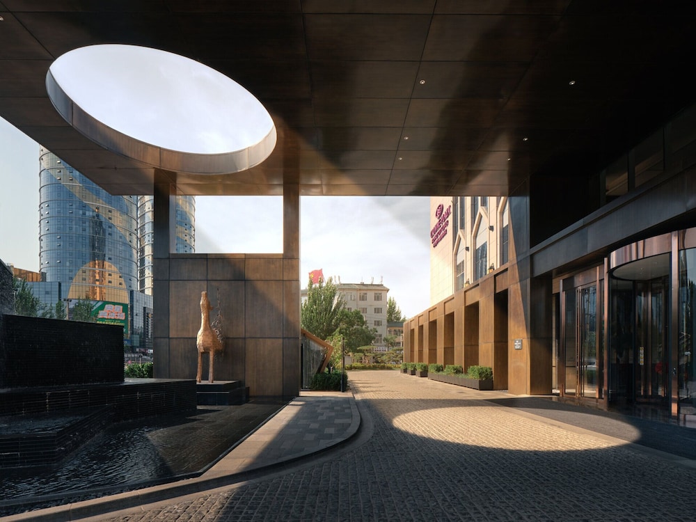 Hohhot Vacations - Crowne Plaza Hohhot City Center, An IHG Hotel - Property Image 2