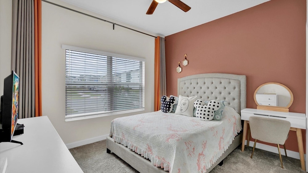 Storey Lake Resort 5 Bedroom Townhome Pet Friendly 5 Townhouse