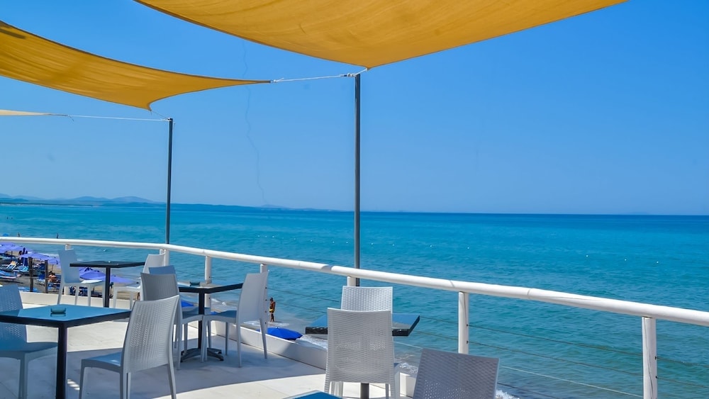 La Plage Resort