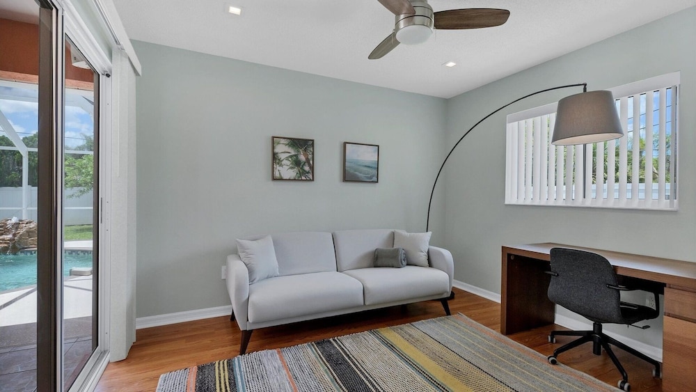 Sunset Oasis Englewood 2 Bedroom Private Pool Home Fully Fenced Yard- Dog friendly 2 Home