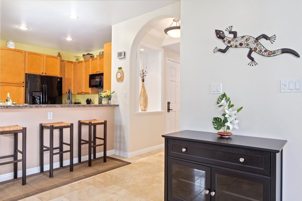 Waikoloa Colony Villas WCV-305 by KBM