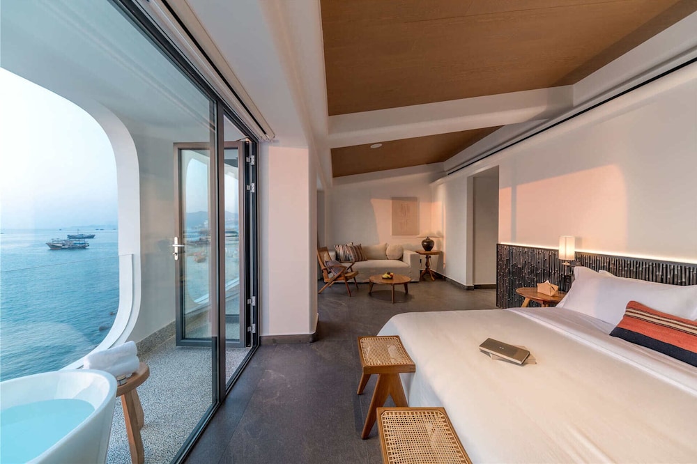Miyue · Shenzhen Monet Garden Seaview Resort
