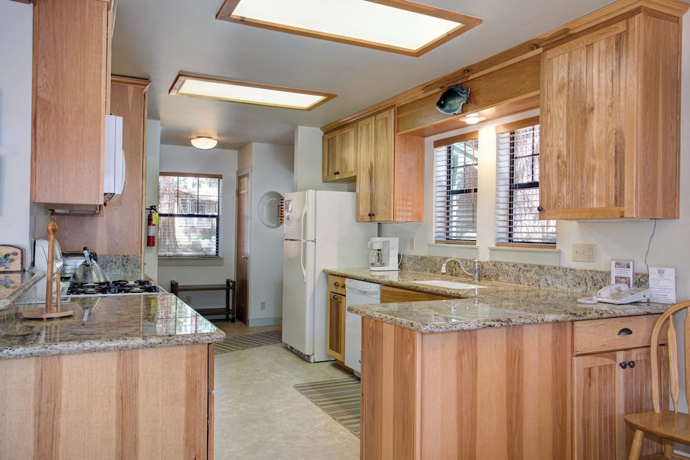 Wawona Retreat
