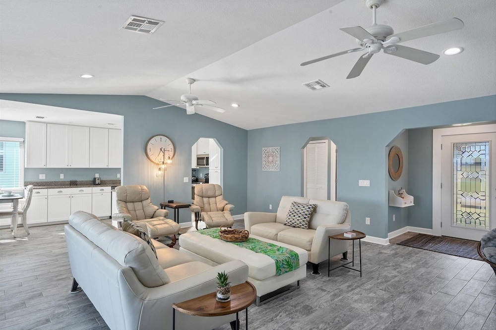 South Gulf Cove 2 Bedroom Canal Pool Home 2 Home
