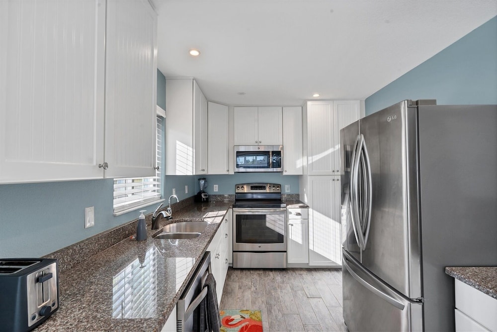 South Gulf Cove 2 Bedroom Canal Pool Home 2 Home