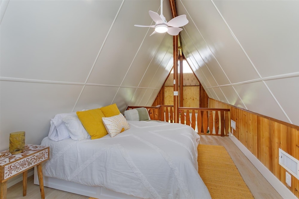 Hope House- Vacation Village 1 Bedroom with Loft 2 Home