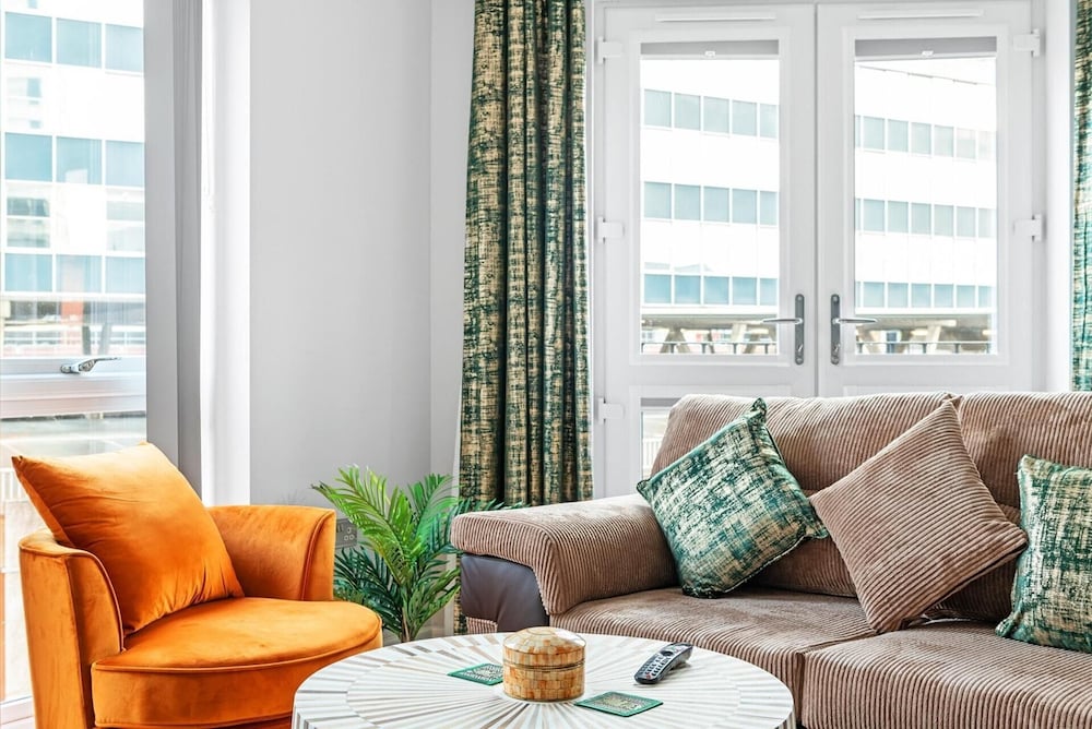 Luxury Leicester Apartment Retreat