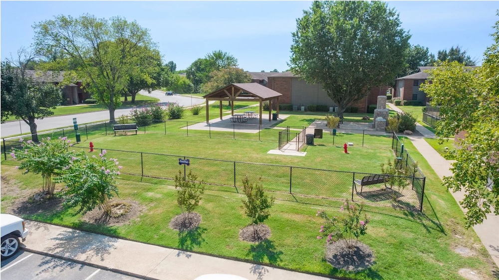 Landing at Echo Trail Apartments - 1 Bedroom In..