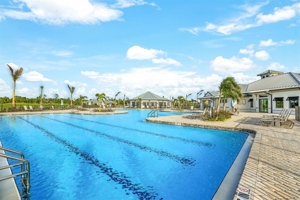 Private Pool Home With Golf Course View Heritage Landing Golf Resort - 30 Night Minimum 3 Bedroom Home