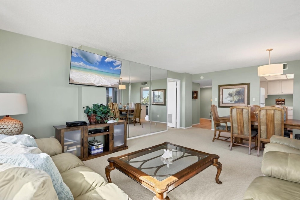 Anchorage Resort 2 bedroom, 4th Floor Condo Southern View Siesta Key 2 Condo