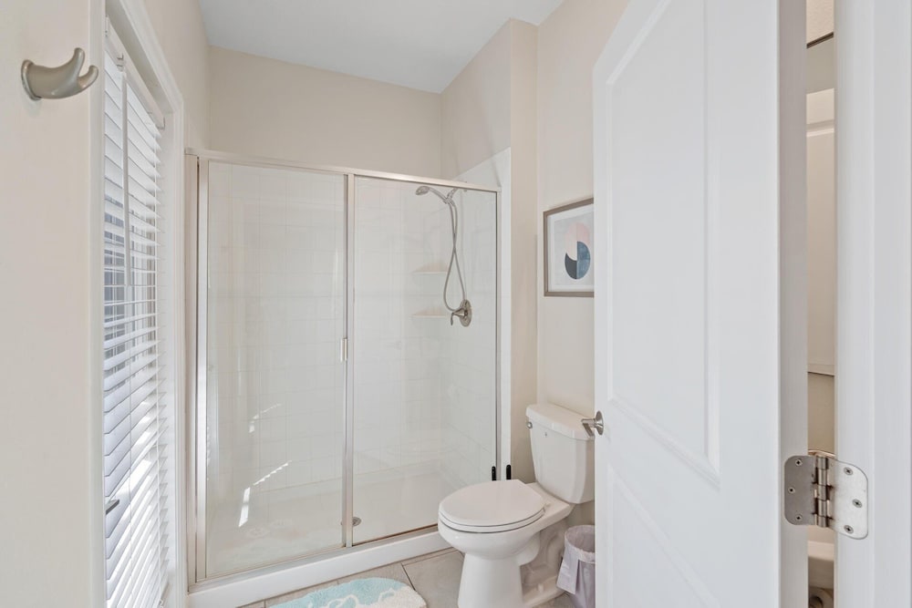 ChampionsGate Resort 8-Bedroom Vacation Pool Home - Includes Resort Clubhouse Amenity Access! 8 Home