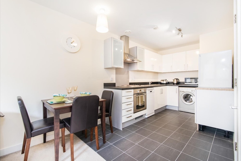 1-bed - Sleeps 2 - Near Victoria Coach Stn
