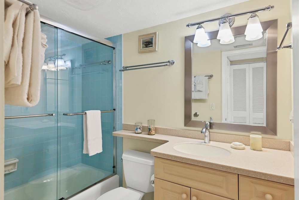 Anchorage Resort 5th Floor 2 bedroom condo with Beach Access 2 Condo