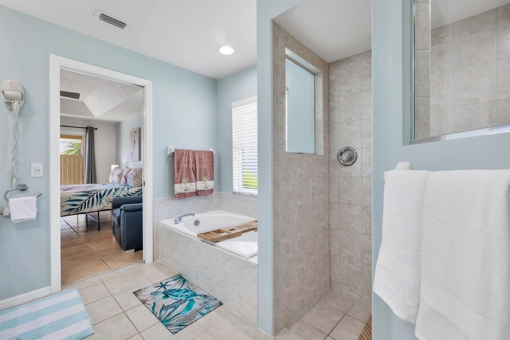 Rotonda West Private Pool Vacation Home On Canal 3 Bedroom Home