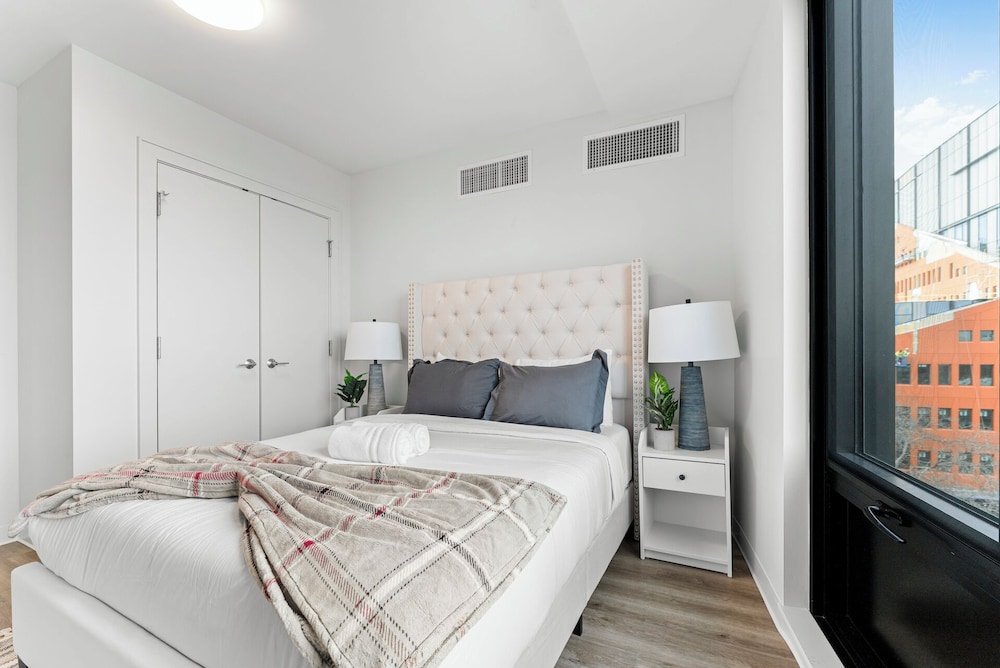 Furnished Apts near Harvard Stadium