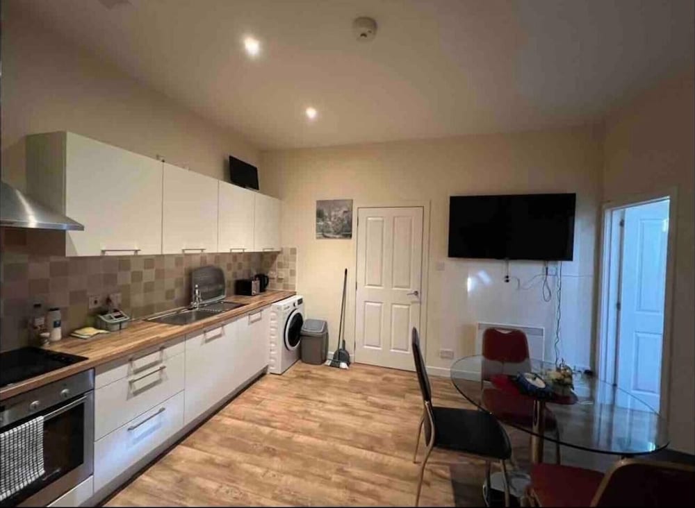 Market Street Aberdeen Apartment