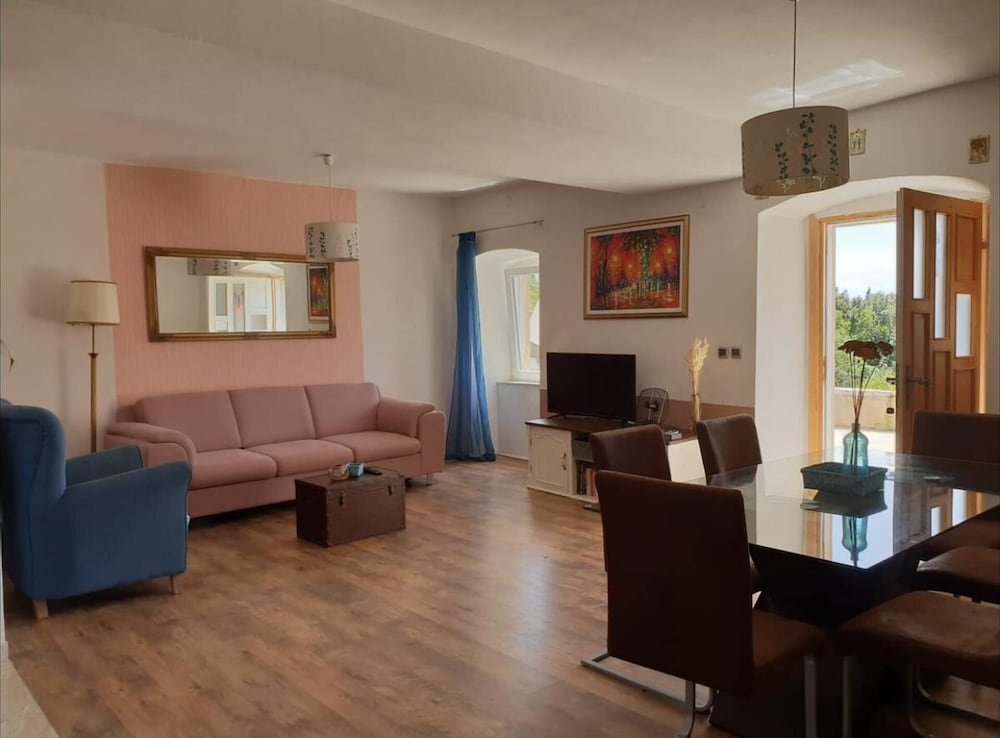 Authentic Villa With Terrace- Complete Privacy view 5