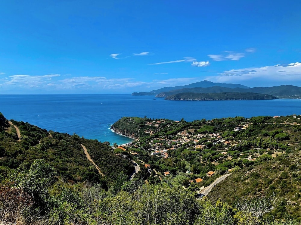 Elba Travels
