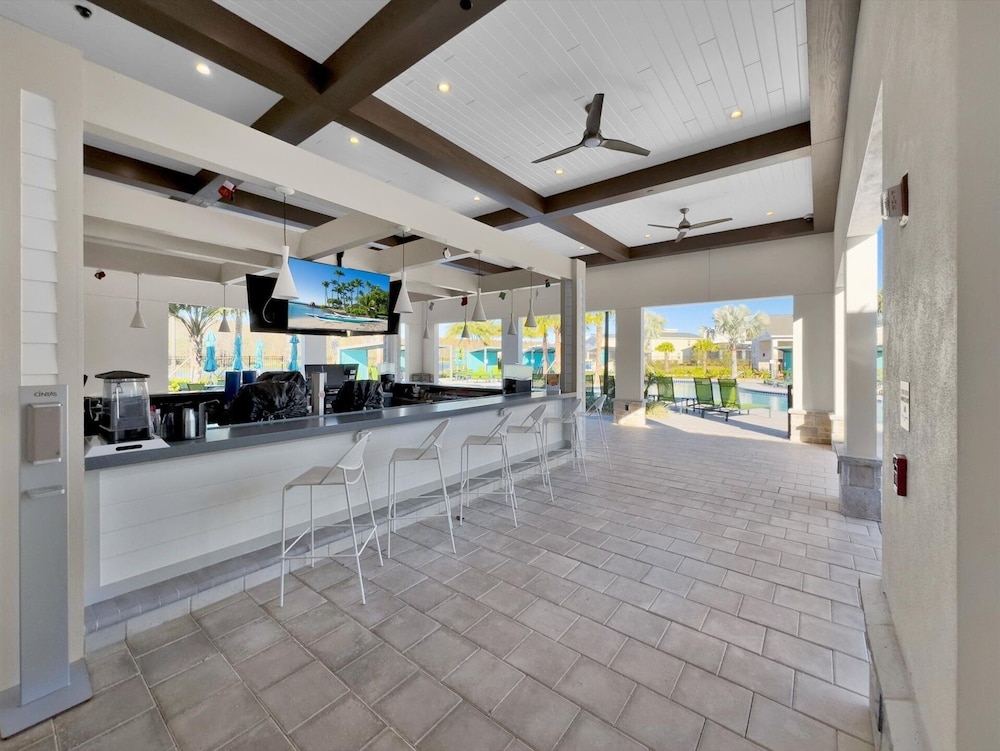 Storey Lake Resort 8 Bedroom Home Game Room + Pool 8 Home