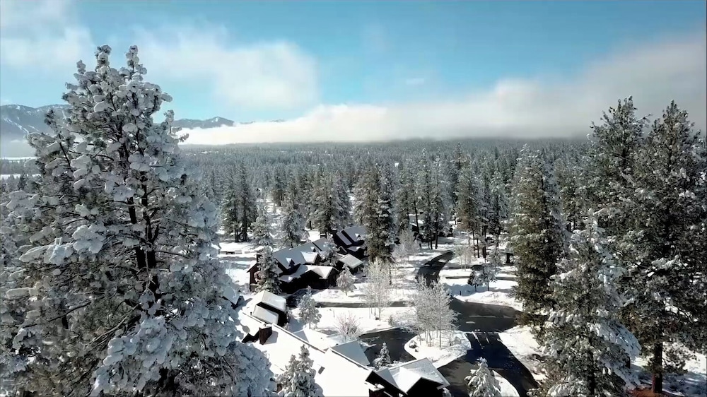 Lake Tahoe Vacations - The Cottages at Old Greenwood - Property Image 49